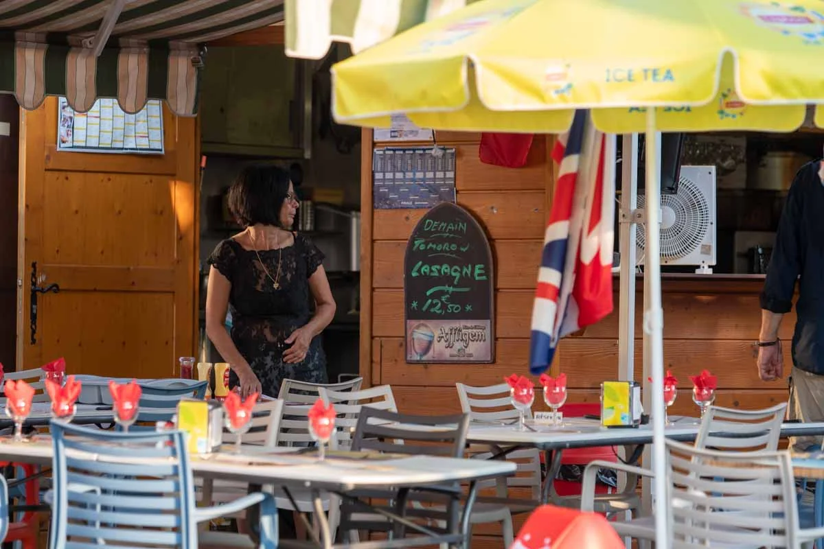 Terrazza dello snack bar – La Vieille Ferme